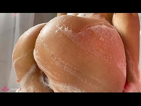 ❤️ Bruneta masturbuje kundu vibrátorem až k intenzivnímu orgasmu ve sprše ❤️ Porno u nás ❌️❤